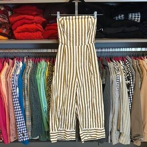 Vestiqie white/tan striped tie back zipper closure strapless cropped jumpsuit S